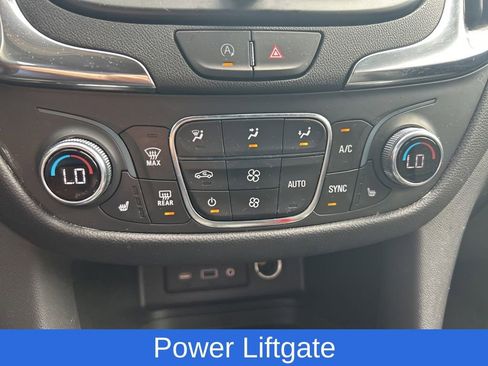 Used 2022 Chevrolet Equinox LT image 17