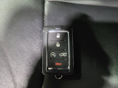 Used 2023 Jeep Grand Cherokee Limited image 32