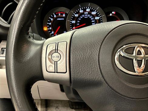 Used 2007 Toyota RAV4 Limited w/ Tow Prep Pkg AWD/4WD image 11