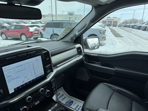 Used 2022 Ford F150 Lariat w/ Equipment Group 502A High image 11