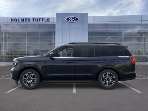 New 2025 Ford Expedition Active image 3