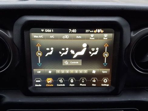 Used 2022 Jeep Wrangler Unlimited Sport image 19