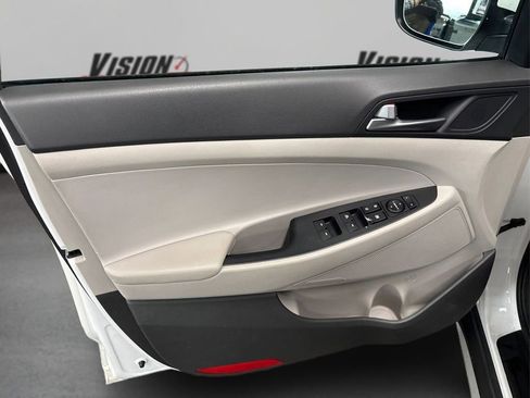 Used 2017 Hyundai Tucson Sport image 25