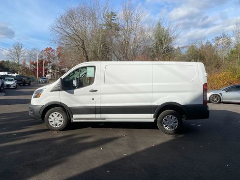 Used 2024 Ford Transit 250 Low Roof w/ Exterior Upgrade Package image 9