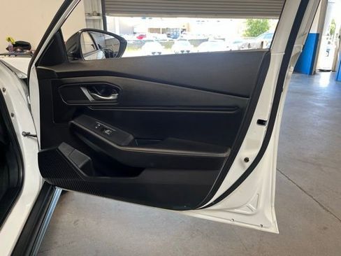 Used 2025 Honda Accord Sport image 12