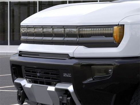 New 2026 GMC Hummer EV 4x4 Crew Cab image 13