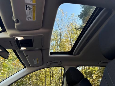 Used 2024 Honda CR-V EX image 20