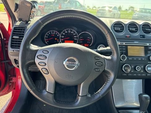 Used 2010 Nissan Altima 2.5 S w/ Premium Pkg FWD image 23