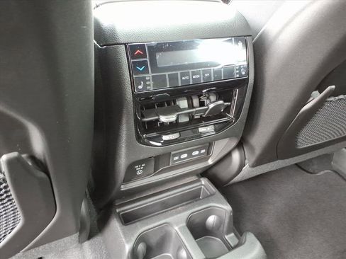 New 2026 Jeep Grand Cherokee L Limited AWD/4WD image 13