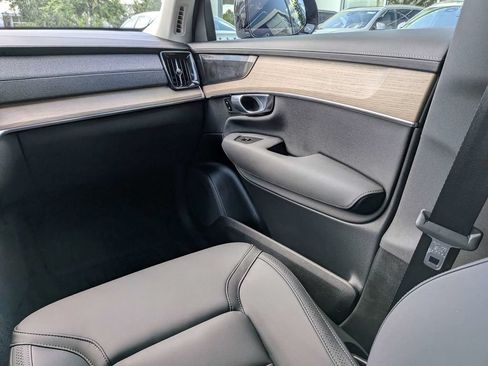 Certified 2026 Volvo XC90 B6 Plus w/ Protection Package Premier AWD/4WD image 23