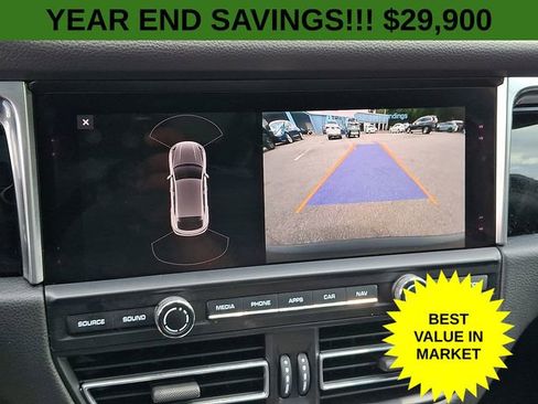 Used 2021 Porsche Macan image 23