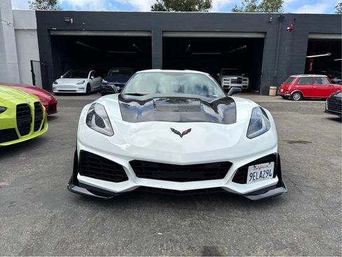 Used 2019 Chevrolet Corvette Grand Sport image 2