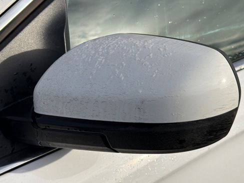 Used 2024 Ford Edge SEL image 6