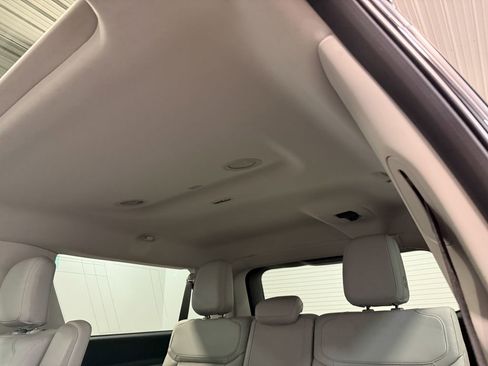 Used 2025 Ford Expedition Max Platinum w/ Driver's Package AWD/4WD image 50