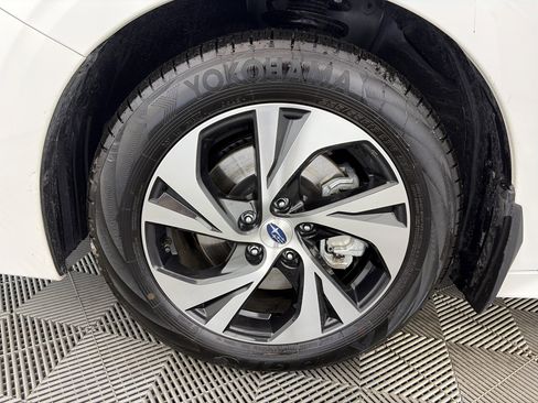 Used 2025 Subaru Legacy Premium image 13