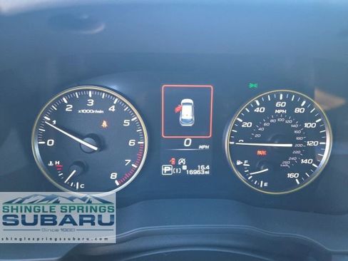 Certified 2025 Subaru Crosstrek 2.5i Sport AWD/4WD image 31