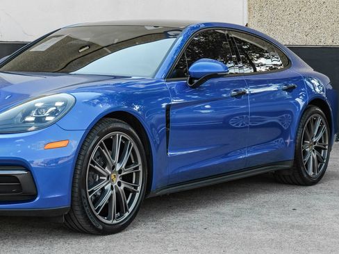 Used 2018 Porsche Panamera 4 AWD/4WD image 6