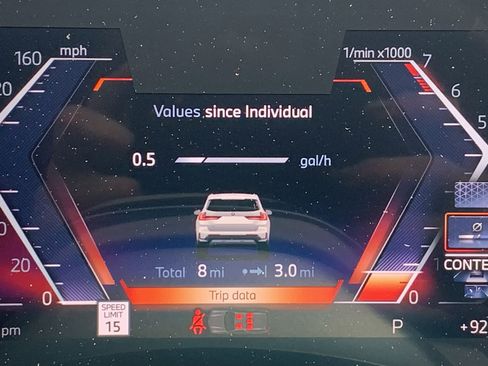 Used 2025 BMW X1 xDrive28i w/ Technology Package image 24