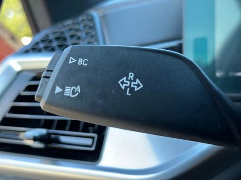 Certified 2023 BMW X7 xDrive40i w/ M Sport Package image 39