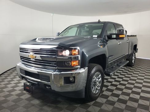 Used 2017 Chevrolet Silverado 3500 LTZ w/ Duramax Plus Package image 8