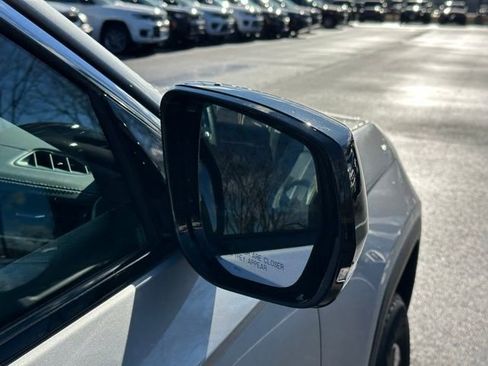 Used 2022 Jeep Grand Cherokee Limited 4xe w/ Luxury Tech Group II image 14