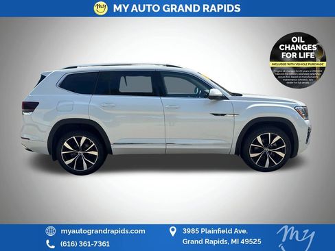 Used 2024 Volkswagen Atlas SEL Premium R-Line AWD/4WD image 8