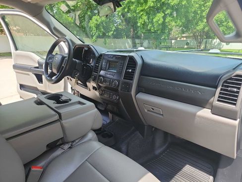 Used 2019 Ford F550 4x4 SuperCab Super Duty image 42