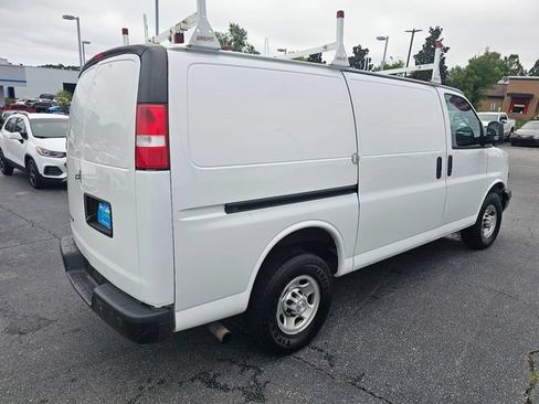 Used 2020 Chevrolet Express 3500 RWD image 8