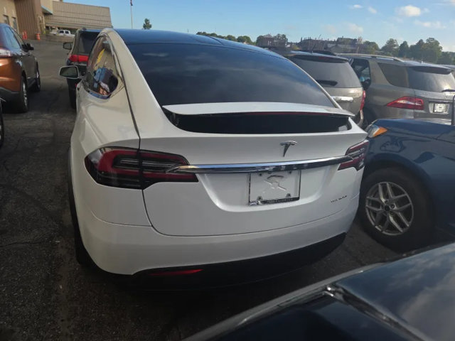 Used 2020 Tesla Model X Long Range AWD/4WD image 3