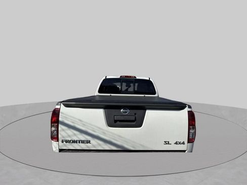 Used 2019 Nissan Frontier SL AWD/4WD image 6