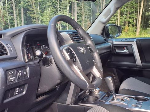 Used 2024 Toyota 4Runner SR5 image 21