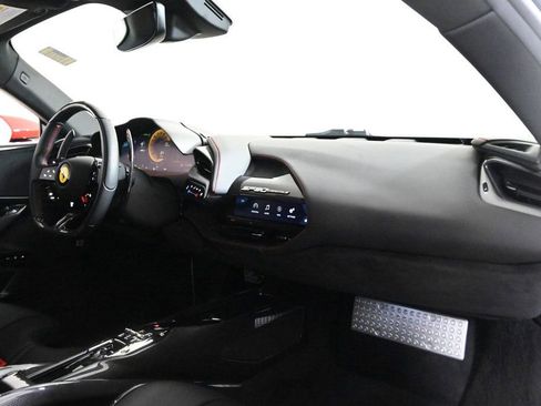 Used 2022 Ferrari SF90 Stradale image 18