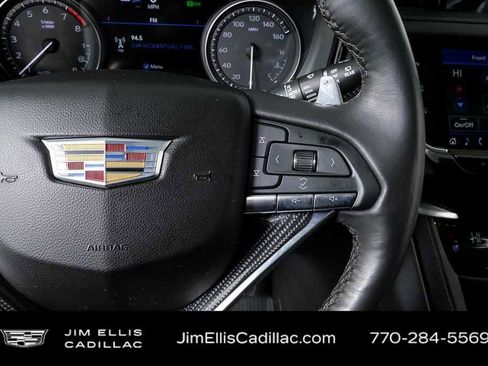 Certified 2024 Cadillac XT6 Sport w/ Technology Package image 12