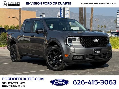 New 2025 Ford Maverick Lariat w/ Black Appearance Package image 1