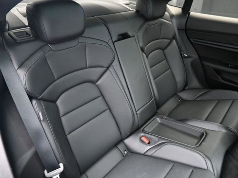 Certified 2021 Porsche Taycan image 26