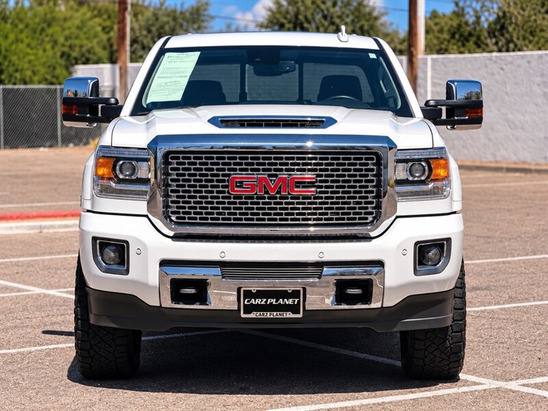 Used 2017 GMC Sierra 2500 Denali w/ Duramax Plus Package AWD/4WD image 10