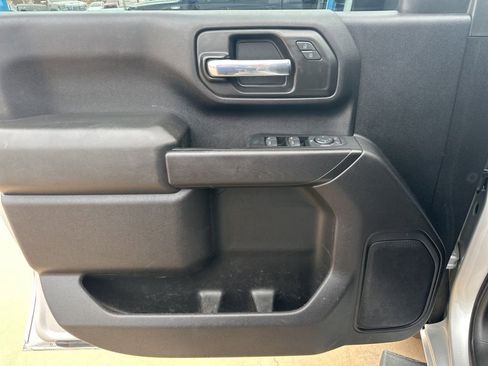Used 2022 Chevrolet Silverado 2500 Custom w/ Custom Convenience Package AWD/4WD image 16