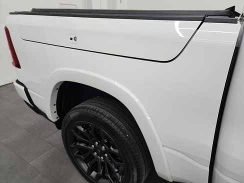 Used 2025 RAM 1500 Limited AWD/4WD image 30