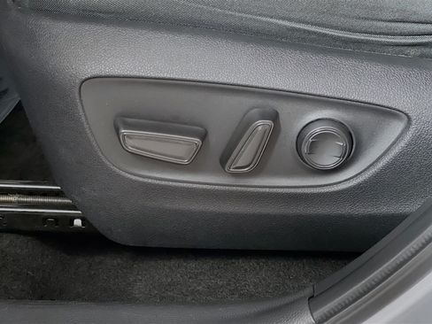 Used 2024 Toyota RAV4 XLE FWD image 16