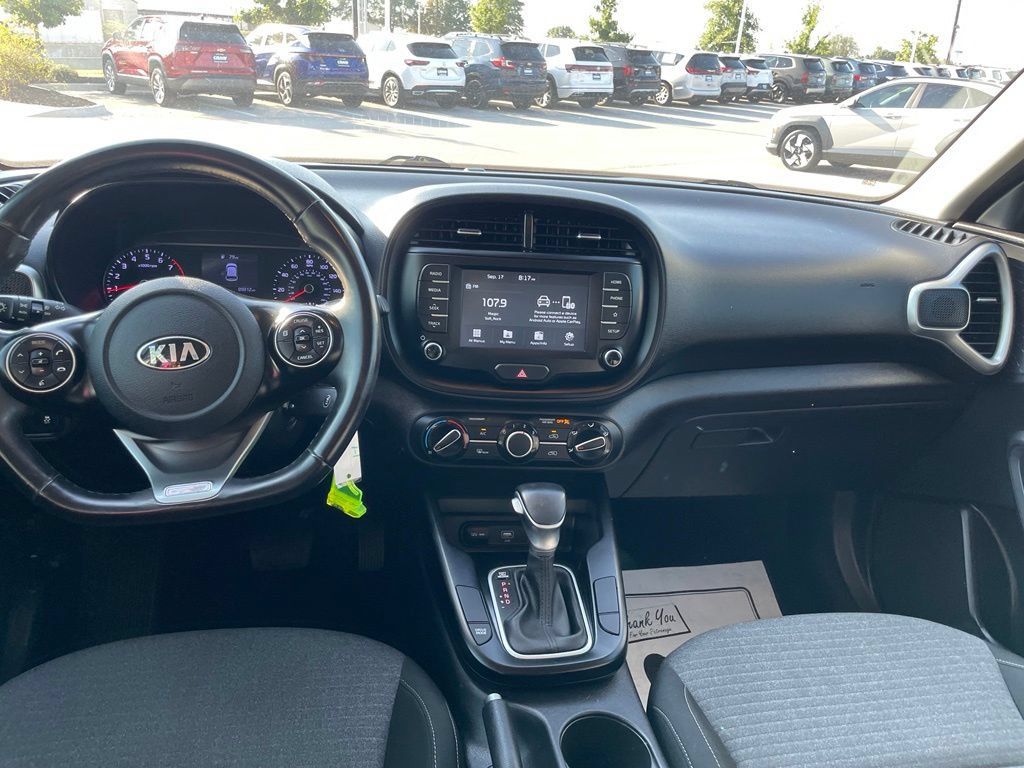 Used 2020 Kia Soul GT-Line FWD image 22
