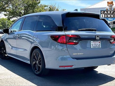 Used 2023 Honda Odyssey Sport image 12