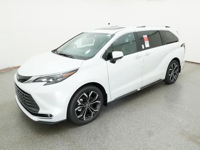 New 2025 Toyota Sienna Platinum