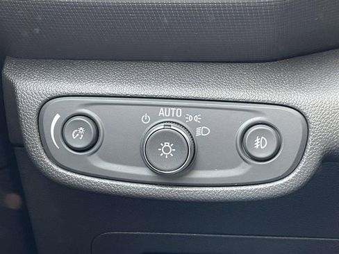 Used 2023 Chevrolet TrailBlazer RS w/ Convenience Package image 26