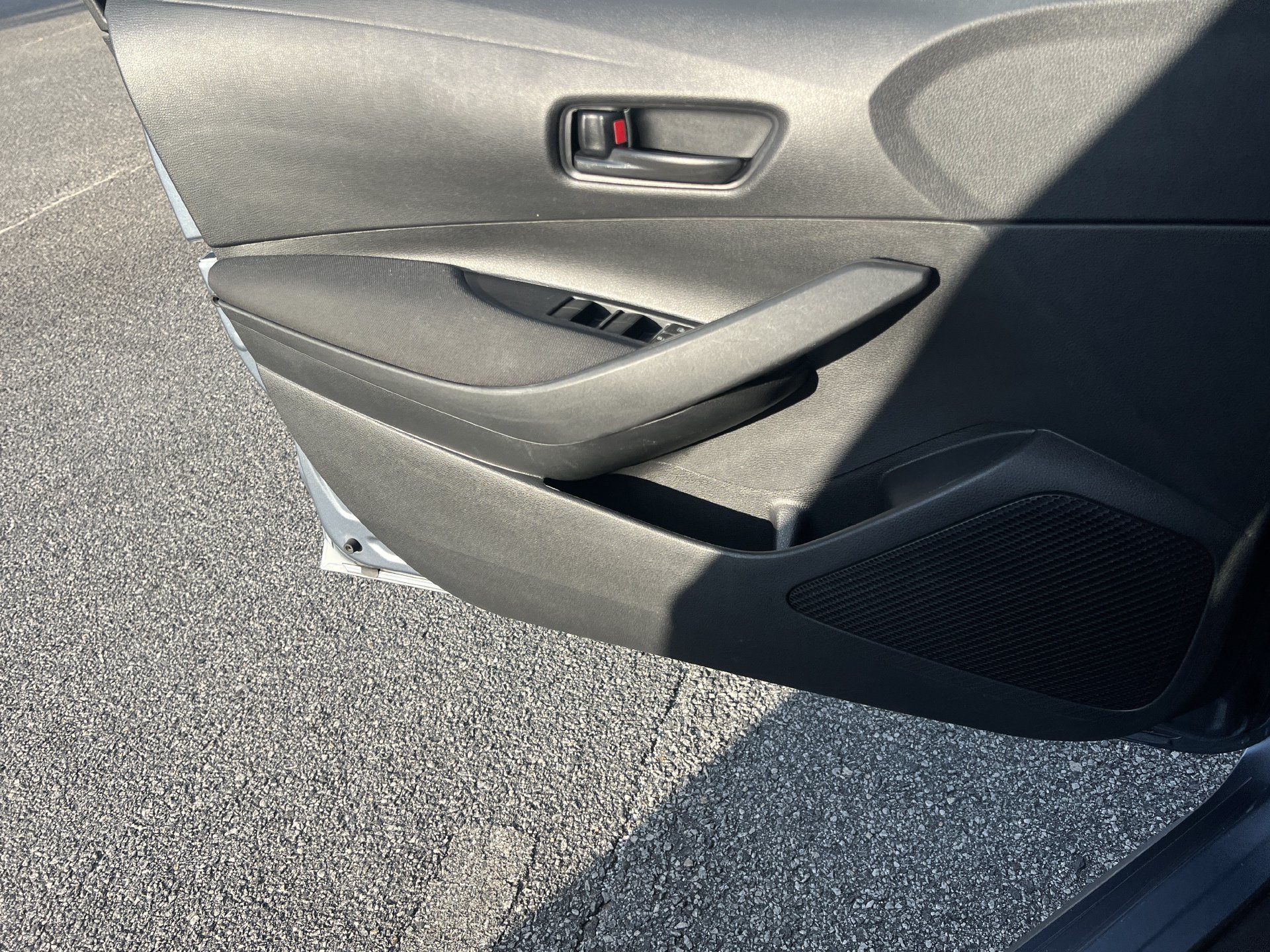 Used 2024 Toyota Corolla LE FWD image 13