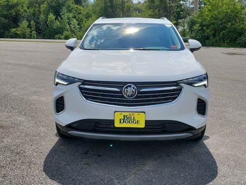 Used 2023 Buick Envision Essence AWD/4WD image 2