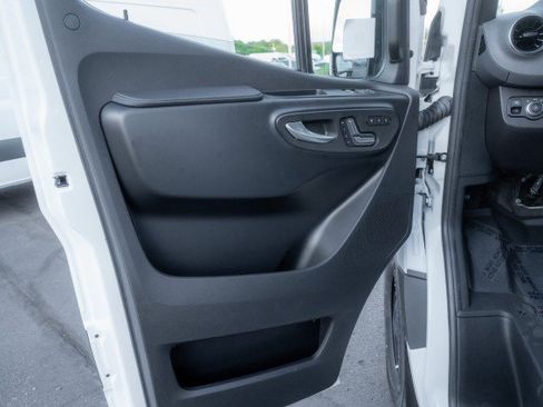 Used 2026 Mercedes-Benz Sprinter 2500 image 20