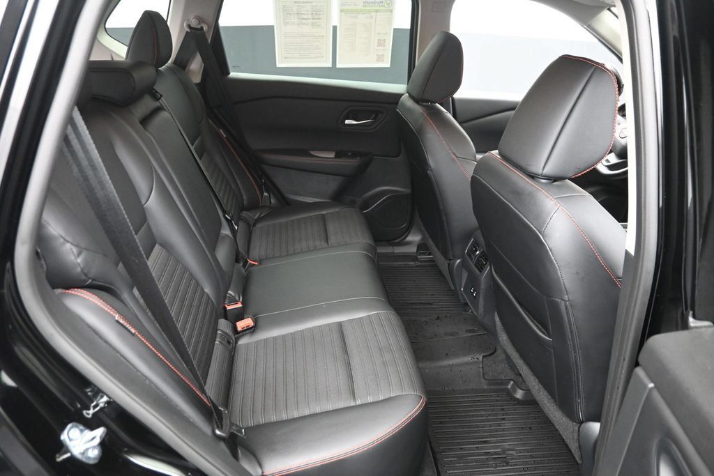 Used 2025 Nissan Rogue SV w/ Rock Creek Premium Package AWD/4WD image 17
