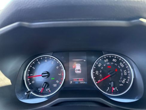 Used 2020 Toyota RAV4 XLE w/ Convenience Package image 19