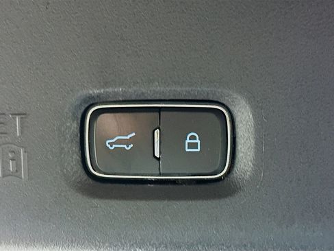 Used 2025 Ford Expedition Max Active image 32