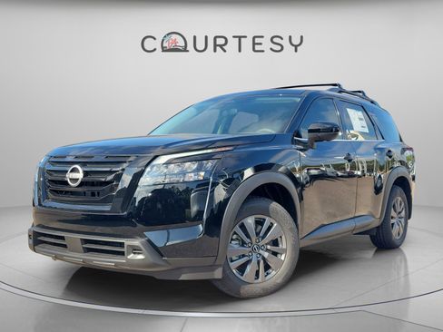 New 2025 Nissan Pathfinder SV image 1